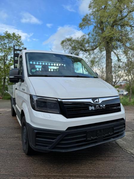 VOLL LED Tagfahrlicht Scheinwerfer für VW Crafter II / MAN TGE 2017+ / schwarz dynamisch
