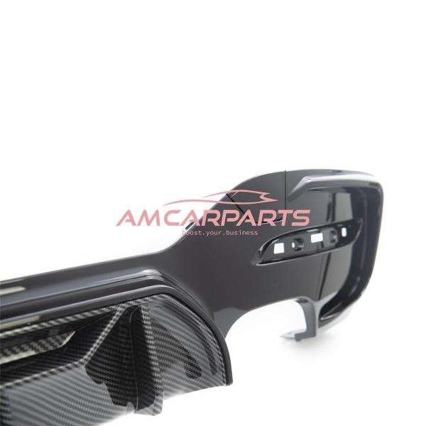 Upgrade Sport Design Heck Diffusor passend für BMW 1er F20 / F21 Facelift 15-19 Carbon-Optik / Hochglanz schwarz