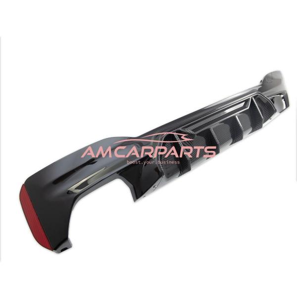 Upgrade Sport Design Heck Diffusor passend für BMW 5er G30, F90 / G31 Vor-Facelift Limousine / Touring 17-20 Carbon-Optik / Hochglanz schwarz