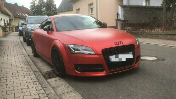 Upgrade Sportgrill / Kühlergrill für Audi TT 8J Coupe/Roadster 06-14 matt schwarz in Wabendesign