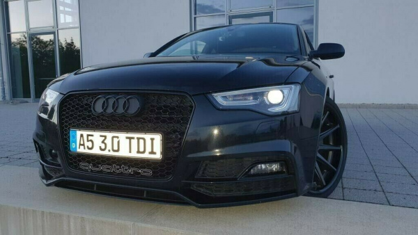 Upgrade Sportgrill / Kühlergrill für Audi A5 Facelift (8T3) 11-16 Hochglanz schwarz in Wabendesign