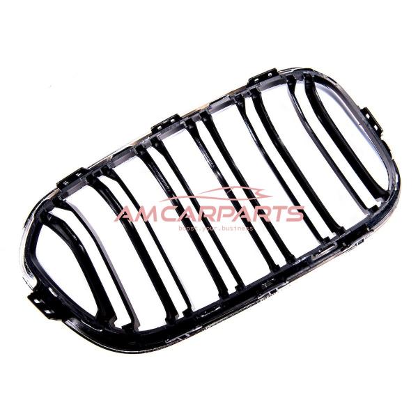 Upgrade Design Kühlergrill / Sportgrill passend für BMW 1er F20 / F21 Facelift 15-19 Hochglanz schwarz / chrom