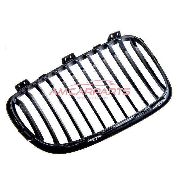 Upgrade Design Kühlergrill / Sportgrill passend für BMW 1er E81 / E82 / E87 / E88 Facelift 07-12 Hochglanz schwarz