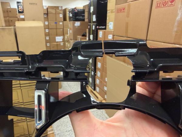 Upgrade Design Kühlergrill für Mercedes C-Klasse W205 / S205 Facelift in Chrom Schwarz