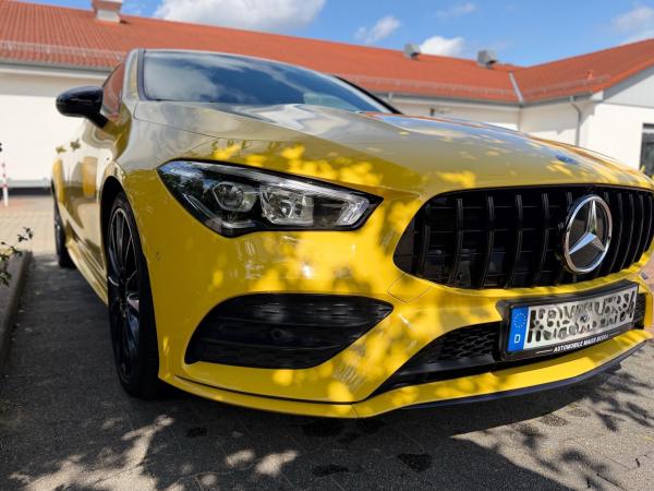 Upgrade Design Kühlergrill / Sportgrill passend für Mercedes Benz CLA C118 / X118 19+ Hochglanz schwarz
