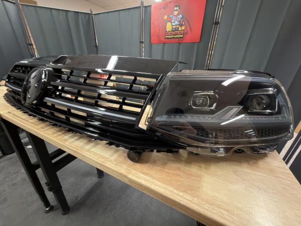 LumiFire Upgrade LED Kühlergrill Sportgrill passend für VW T6 15-19 Hochglanz-schwarz