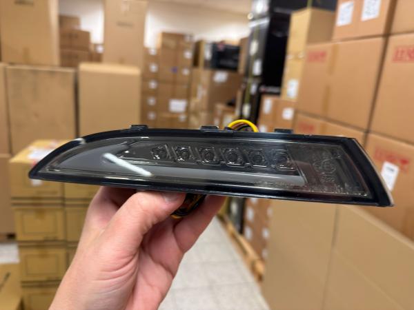 B-Ware  Upgrade Klarglas LED Frontblinker / Standlicht Kombination für VW Scirocco 3 08-14 rauch