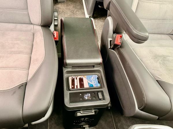 Upgrade+ "Freeze" Staufach Mittelkonsole Ablage für VW T5 Facelift 10-20 mit Kühlfunktion, USB und Induktions-Ladung + App Steuerung