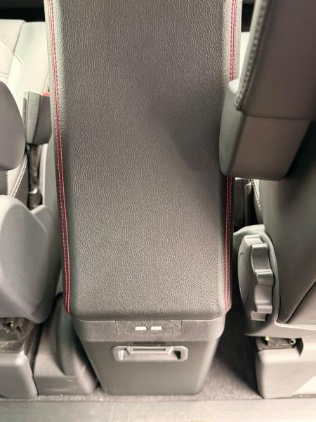 Upgrade+ "Freeze" Staufach Mittelkonsole Ablage für VW T5 Facelift 10-20 mit Kühlfunktion, USB und Induktions-Ladung + App Steuerung