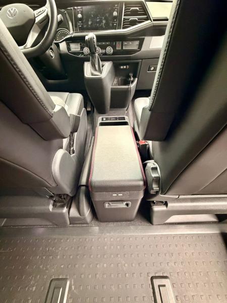 Upgrade+ "Freeze" Staufach Mittelkonsole Ablage für VW T5 Facelift 10-20 mit Kühlfunktion, USB und Induktions-Ladung + App Steuerung