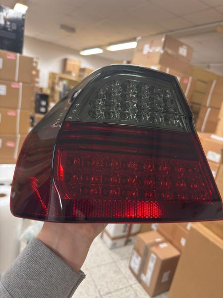 B-Ware - LED Lightbar Design Rückleuchten für BMW 3er E90 05-08 rot/rauch