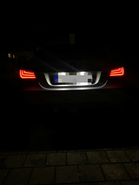 LED Lightbar Design Rückleuchten für BMW 5er E60 Limousine 03-07 rot/rauch