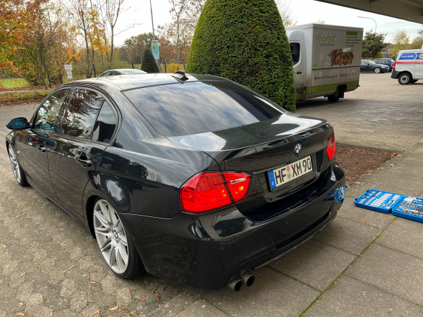 LED Lightbar Design Rückleuchten für BMW 3er E90 05-08 rot/klar mit LED Blinker