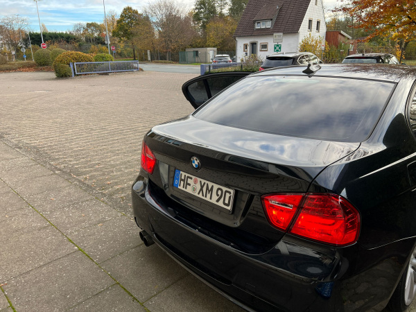 LED Lightbar Design Rückleuchten für BMW 3er E90 05-08 rot/klar mit LED Blinker