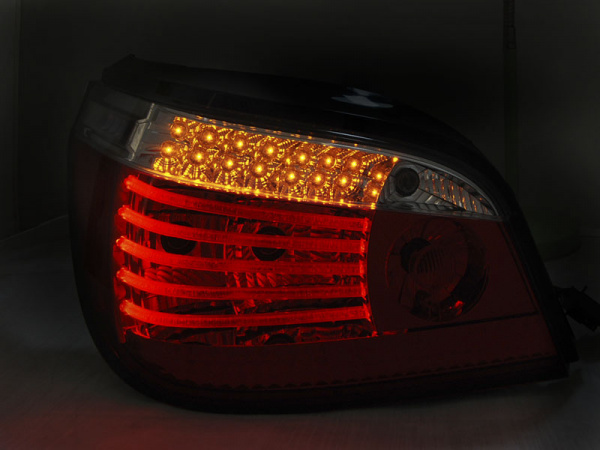 LED Upgrade Design Rückleuchten für BMW 5er E60 Limousine 03-07 rot/klar mit dynamischem Blinker