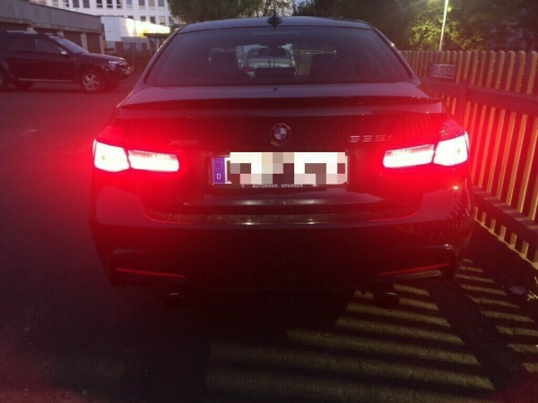 LED Lightbar Design Rückleuchten für BMW 3er F30 Limousine 11-15 rot