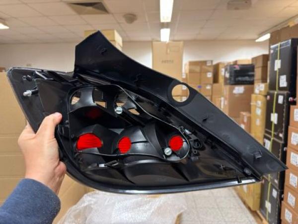 Upgrade Design Rückleuchten für Opel Astra H (5-Türer) Schrägheck 2007+ Facelift rot/rauchgrau