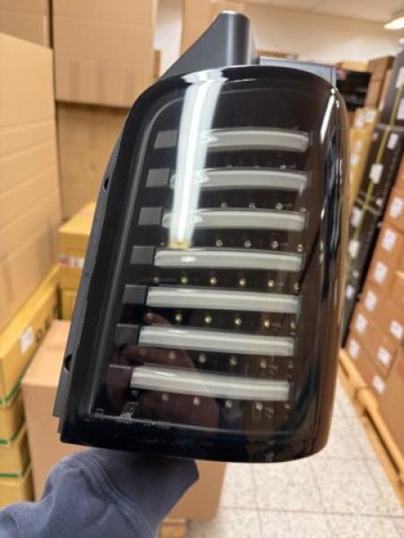 B-Ware  LED Upgrade Design Rückleuchten passend für VW T5 / T5 GP 03-09/10-15 schwarz/rauch (Heckklappe)