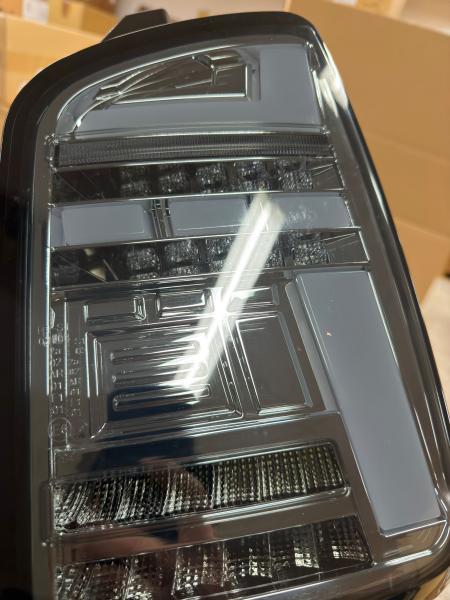 B-Ware  Voll LED Lightbar Design Rückleuchten passend für VW T6.1 20+ chrom/rauch mit dynamischen Blinker