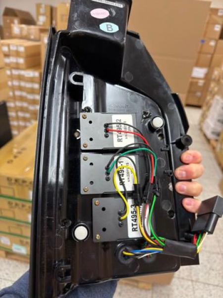 B-Ware  Voll LED Lightbar Design Rückleuchten passend für VW T6.1 20+ chrom/rauch mit dynamischen Blinker