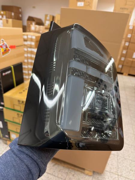 B-Ware  Voll LED Lightbar Design Rückleuchten passend für VW T6.1 20+ chrom/rauch mit dynamischen Blinker