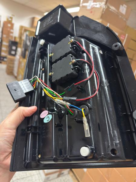 B-Ware - Voll LED Lightbar Design Rückleuchten für VW T6 15-19 schwarz/rauch mit dynamischen Blinker (für Heckklappe)