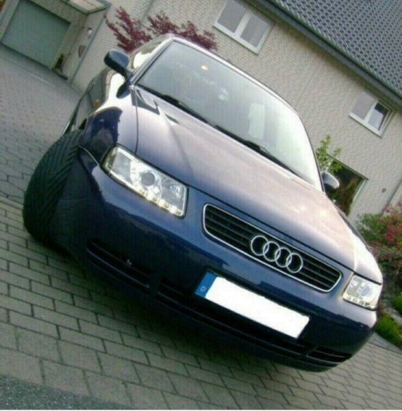 LED Tagfahrlicht Design Scheinwerfer für Audi A3 8L 96-00 chrom