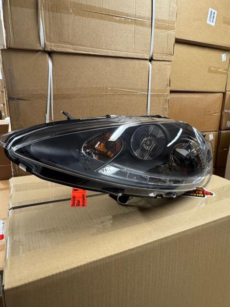 B-Ware - LED Tagfahrlicht Design Scheinwerfer für Ford Fiesta MK7 08-12 Vorfacelift schwarz