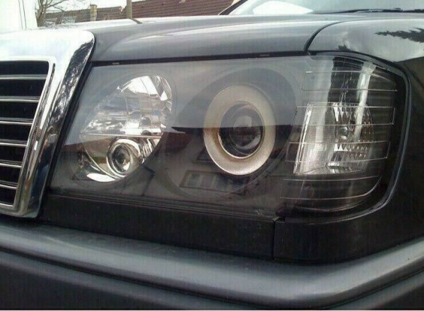 Upgrade Klarglas Scheinwerfer für Mercedes Benz E-Klasse W124 85-93 schwarz