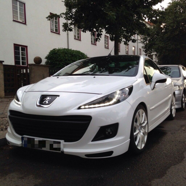 LED Tagfahrlicht Design Scheinwerfer für Peugeot 207 06-12 schwarz
