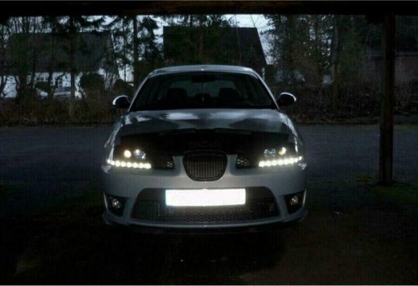 LED Tagfahrlicht Design Scheinwerfer für Seat Ibiza 6L 02-08 schwarz
