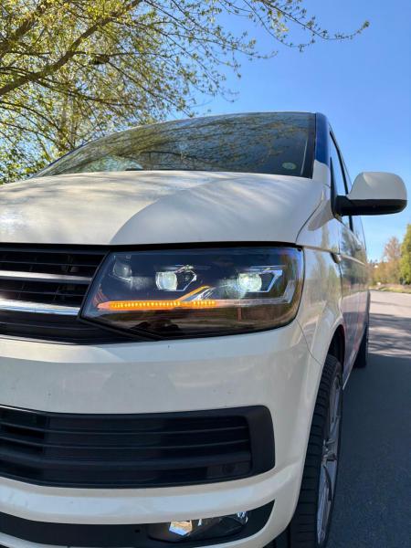 VOLL-LED Scheinwerfer passend für VW T6 15-19 schwarz mit dynamischem LED Blinker