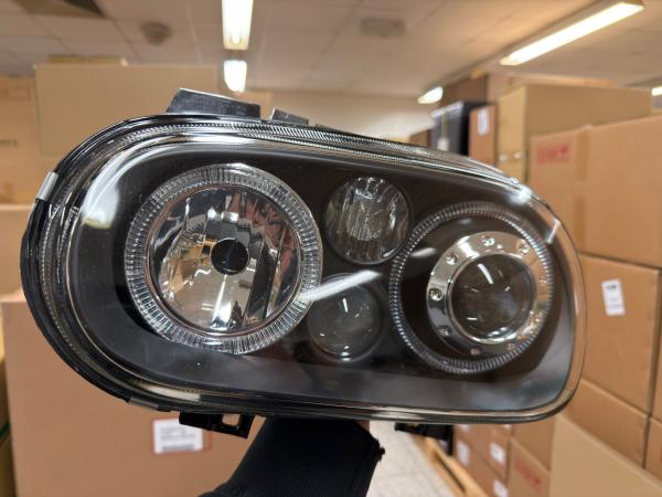 B-Ware  Ein Upgrade Design Angel Eyes Scheinwerfer / Nur Fahrerseite - für VW Golf 4 97-03 schwarz