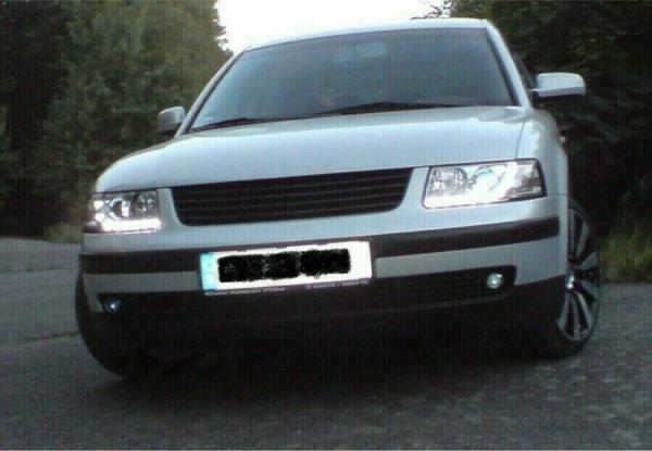 LED Tagfahrlicht Design Scheinwerfer für VW Passat 3B (B5) 96-00 chrom