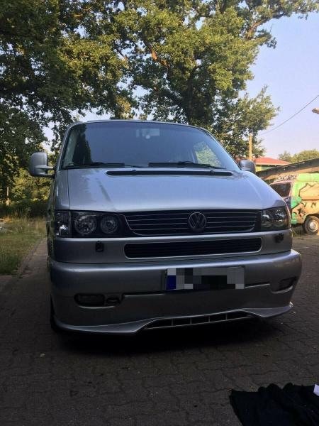 Upgrade Design Angel Eyes Scheinwerfer für VW T4 Bus 96-03 (langer Vorderwagen) schwarz