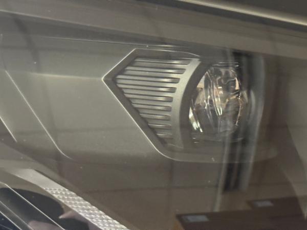 Voll LED Tagfahrlicht Scheinwerfer Set "Complete Black" für VW T6.1 schwarz ab 2019 mit dynamischem Blinker & Willkommensfunktion