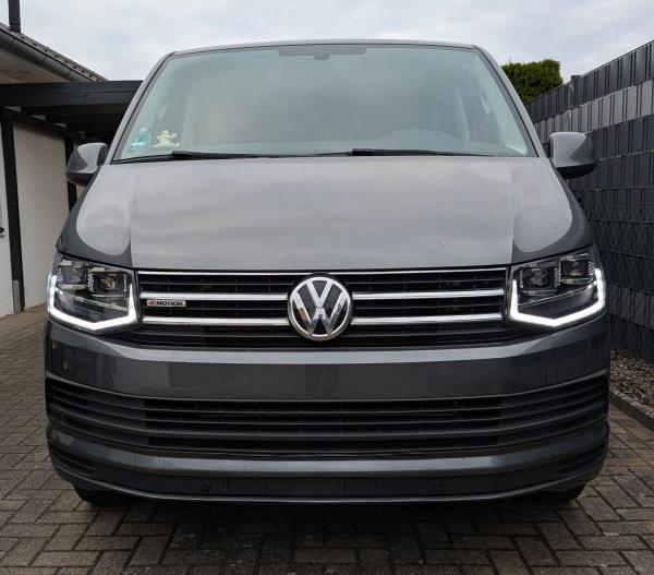 Voll LED Tagfahrlicht Scheinwerfer für VW T6 15-19 schwarz mit dynamischen LED Blinker