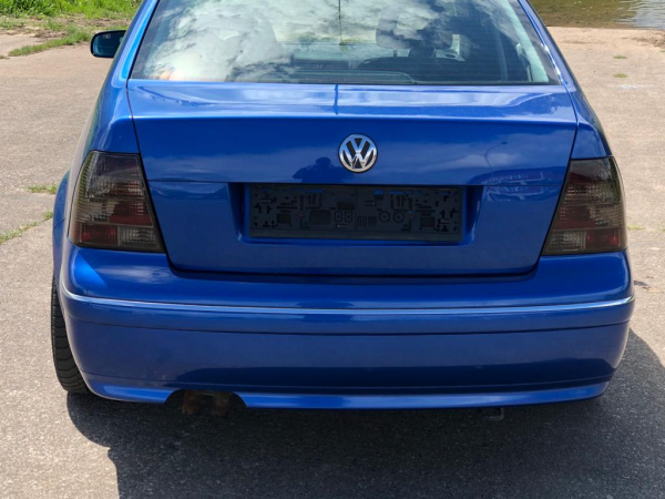 Upgrade Design Rückleuchten für VW Bora 98-05 schwarz/rauch