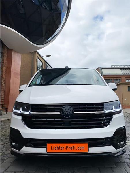 LumiFire Upgrade LED Kühlergrill Sportgrill passend für VW T6.1 19-23 Hochglanz-schwarz