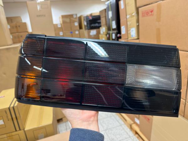 B-Ware  Exklusiv Classic-Sport Design Rückleuchten für BMW 3er E30 Facelift Limo, 2-Türer (Coupe), Cabrio, Touring 87-94 schwarz