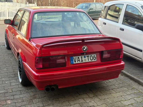 Exklusiv Classic-Sport Design Rückleuchten passend für BMW 3er E30 Facelift Limo, 2-Türer (Coupe), Cabrio, Touring 87-94 rot