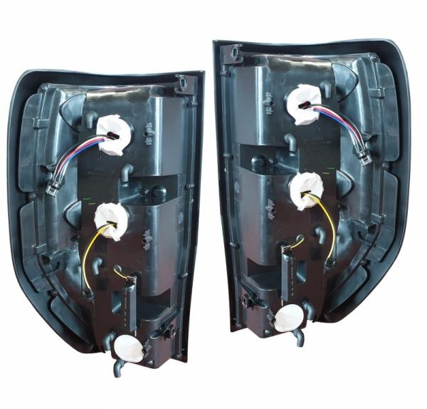 Upgrade Design LED Lightbar Rückleuchten für Ford Ranger T6 / T7 2012+ schwarz/klar