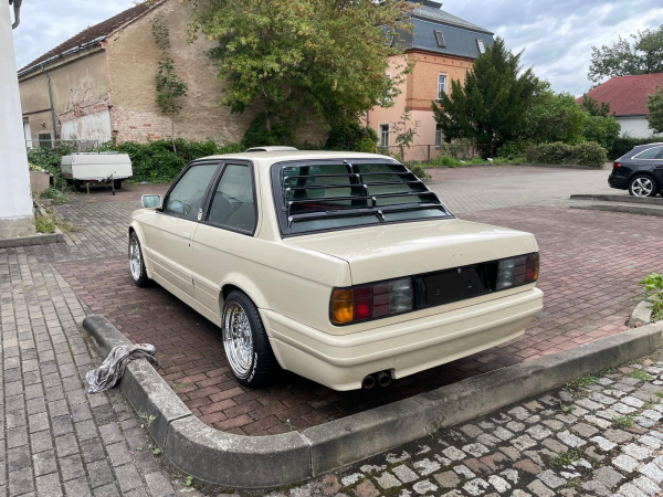 Upgrade Classic Design Rückleuchten für BMW 3er E30 Touring / Cabrio / Coupe 87-94 weiß/crystal