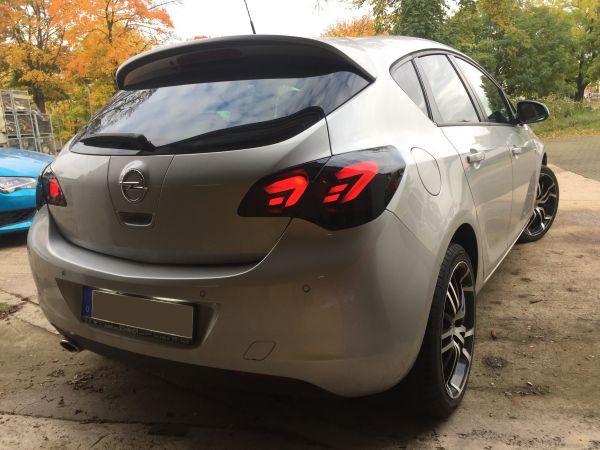 Voll LED Upgrade Design Rückleuchten für Opel Astra J 09-15 (5 Türer) schwarz/rauch