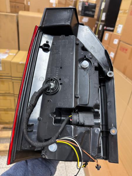 Voll LED Lightbar Design Rückleuchten für VW T6 15-19 rot/rauch mit dynamischen Blinker (für Heckklappe/Halogen)