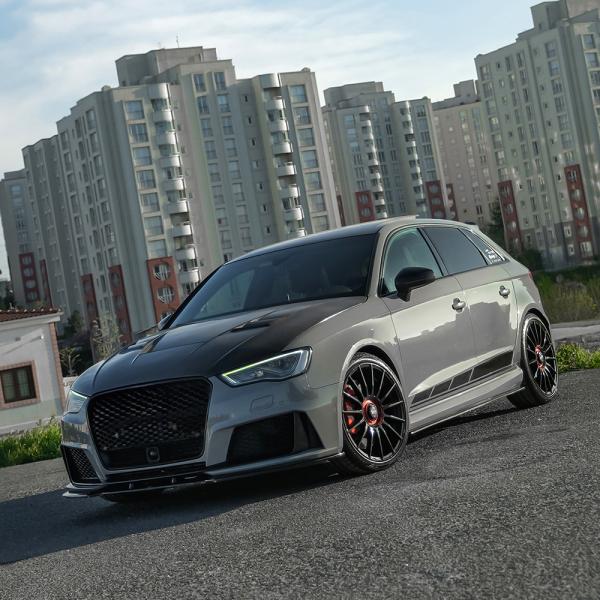 Upgrade Design Seitenschweller Set passend für Audi RS3 / RS3 8V Facelift 15-20 Hochglanz schwarz