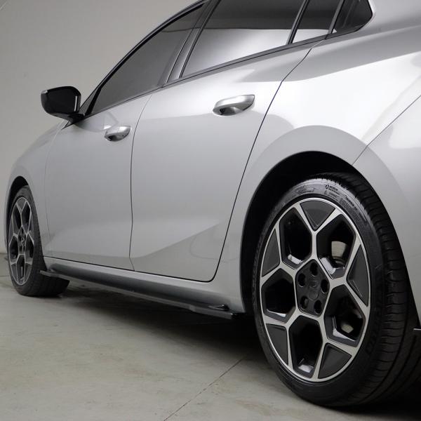 Upgrade Design Seitenschweller Set passend für Opel Astra L 20+ Hochglanz schwarz