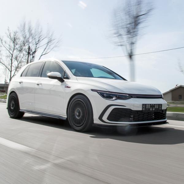 Upgrade Sport Design Seitenschweller Set passend für VW Golf 8 20+ Hochglanz schwarz