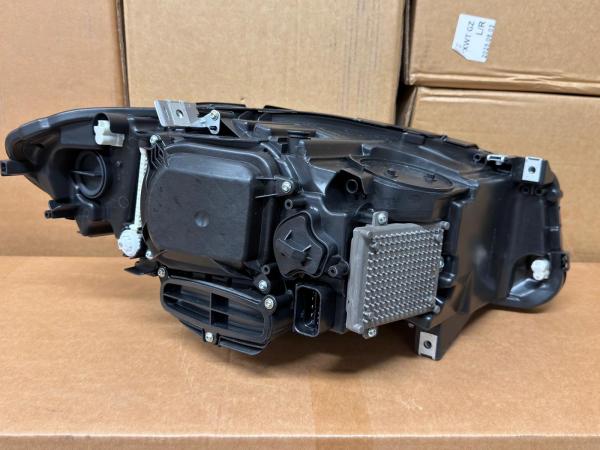 B-Ware  VOLL LED Angel Eyes Scheinwerfer Set passend für BMW 5er F10/F11 LCI (Facelift) 13-16 schwarz