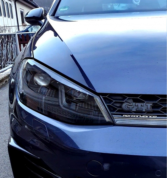 LED Tagfahrlicht Scheinwerfer für VW Golf 7 12-17 schwarz im Facelift Design mit dynamischem LED Blinker